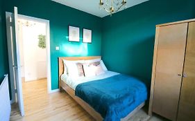 One Bed Holiday Home In Glasgow